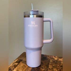 Stanley Adventure Quencher Tumbler 40oz ABALONE